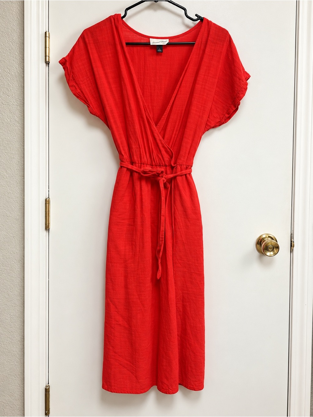 Universal Thread Red Wrap-Style Midi Dress with Tie Waist